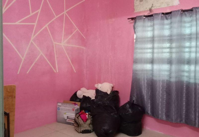 1.5 storey Semi D Taman Kasih Putera, Bahau 