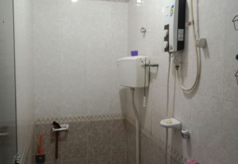 1.5 storey Semi D Taman Kasih Putera, Bahau 