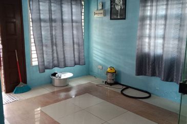 1.5 storey Semi D Taman Kasih Putera, Bahau 