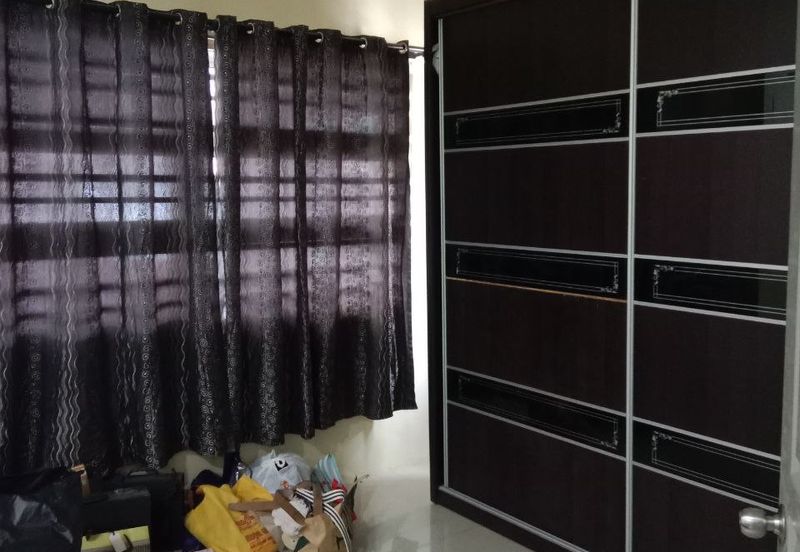 1.5 storey Semi D Taman Kasih Putera, Bahau 