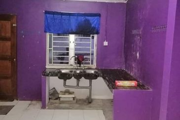 SINGLE STOREY TAMAN MEGAH MAHSAN, BAHAU (Non Bumi)