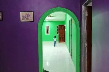 SINGLE STOREY TAMAN MEGAH MAHSAN, BAHAU (Non Bumi)