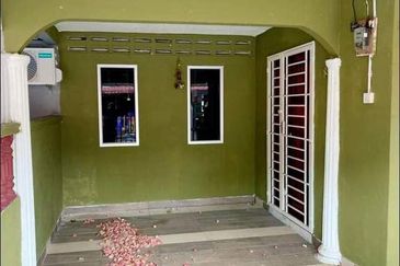 SINGLE STOREY TAMAN MEGAH MAHSAN, BAHAU (Non Bumi)