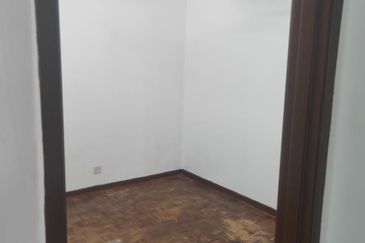 Apartment Jasmin Pinggiran Subang Perdana