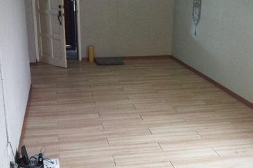 Iris Apartment, Taman Saujana Utama