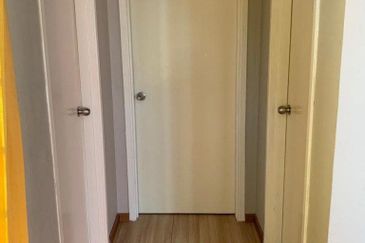 Iris Apartment, Taman Saujana Utama