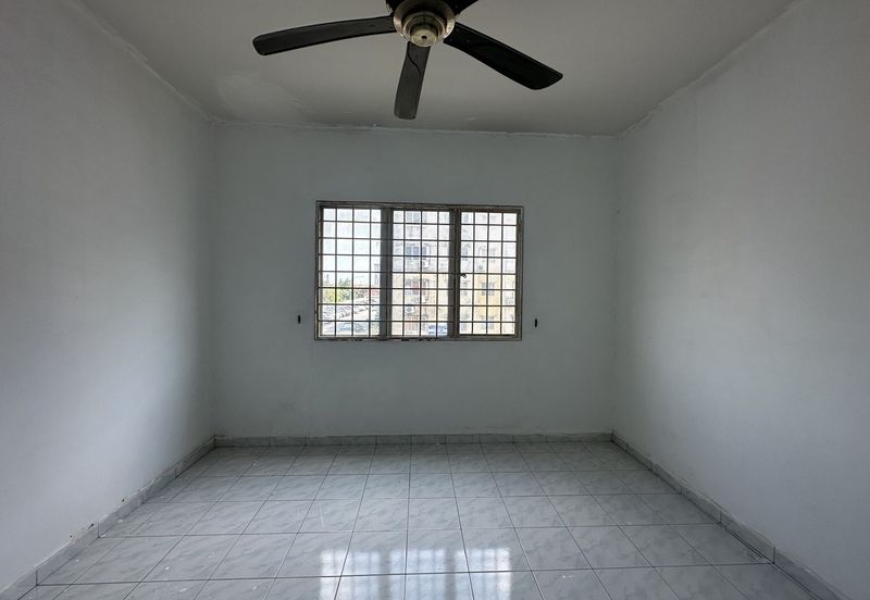 RENOVATED Apartment Sri Saujana Level 1 Bandar Saujana Putra SP 4, Bandar Saujana Putra 