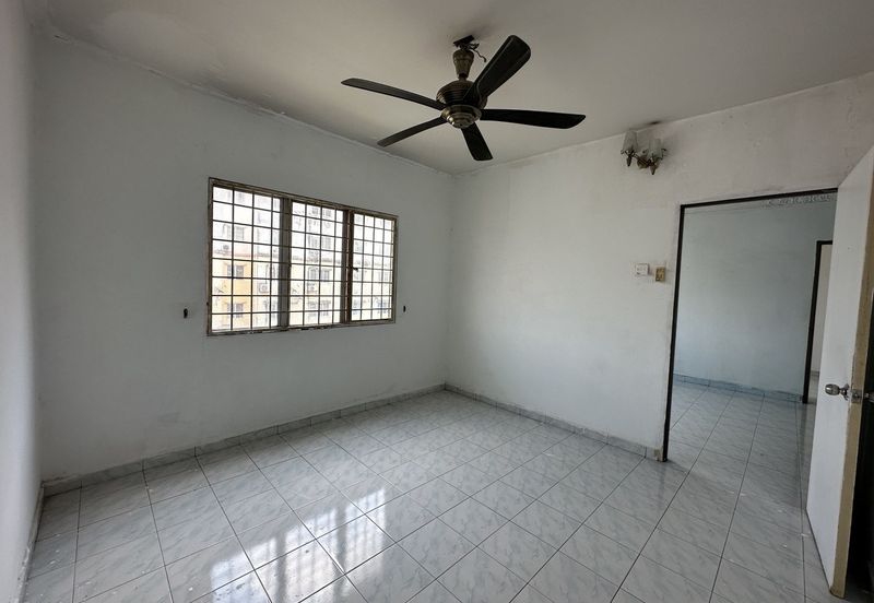 RENOVATED Apartment Sri Saujana Level 1 Bandar Saujana Putra SP 4, Bandar Saujana Putra 