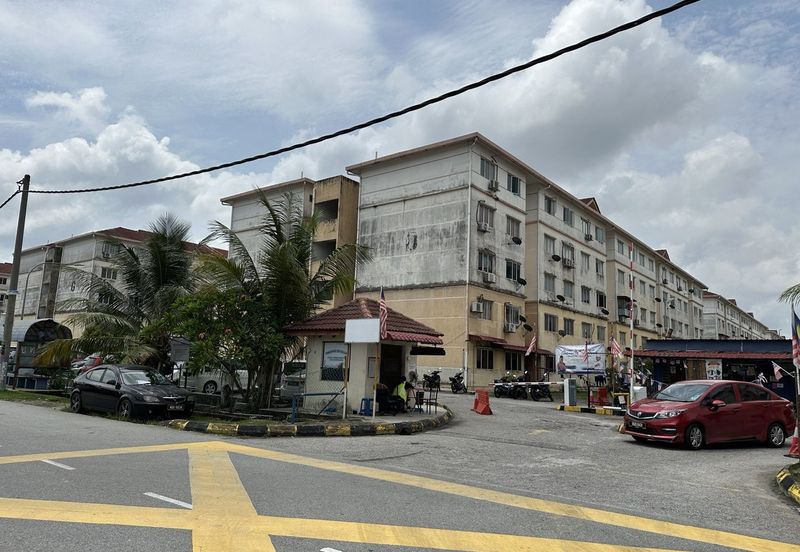 RENOVATED Apartment Sri Saujana Level 1 Bandar Saujana Putra SP 4, Bandar Saujana Putra 