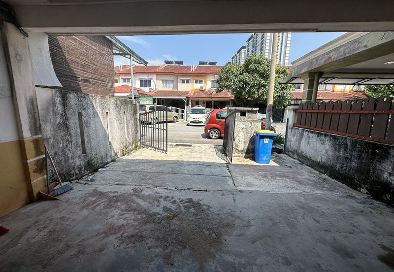 Jalan SP 6 @ Bandar Saujana Putra