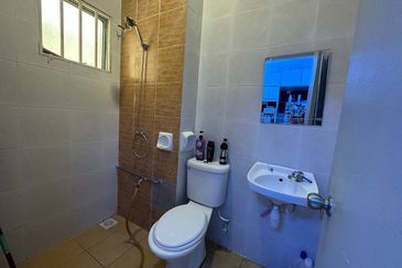 SEMI-D Cluster 2-storey house, Bandar Saujana Putra 