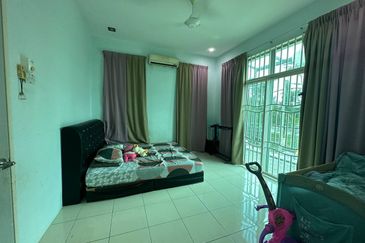 SEMI-D Cluster 2-storey house, Bandar Saujana Putra 