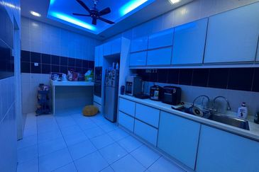 SEMI-D Cluster 2-storey house, Bandar Saujana Putra 