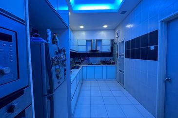 SEMI-D Cluster 2-storey house, Bandar Saujana Putra 