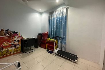 SEMI-D Cluster 2-storey house, Bandar Saujana Putra 