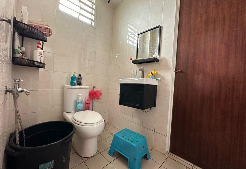 Taman Laman Desa, Desa Latania