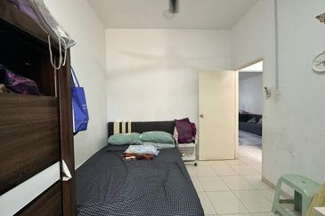 Taman Laman Desa, Desa Latania