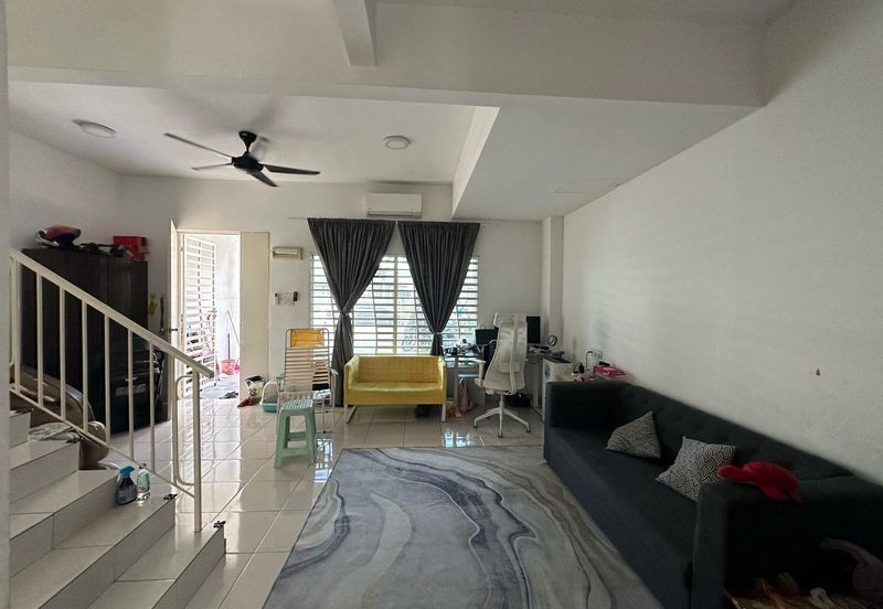 Taman Laman Desa, Desa Latania