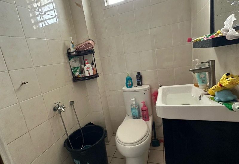 Taman Laman Desa, Desa Latania