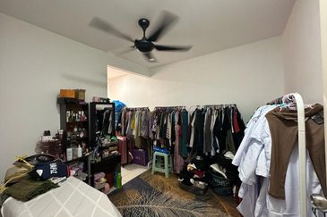 Taman Laman Desa, Desa Latania