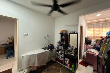 Taman Laman Desa, Desa Latania