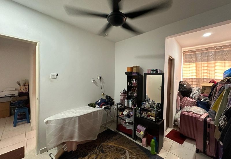 Taman Laman Desa, Desa Latania