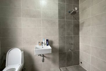 Biggest Land! New Completed 2 Storey Terrace (type Aria) Alam Impian, Shah Alam