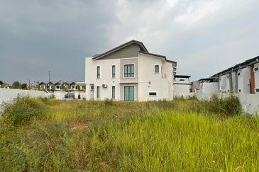 Biggest Land! New Completed 2 Storey Terrace (type Aria) Alam Impian, Shah Alam