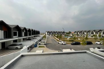 Biggest Land! New Completed 2 Storey Terrace (type Aria) Alam Impian, Shah Alam
