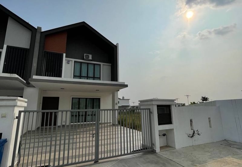 Biggest Land! New Completed 2 Storey Terrace (type Aria) Alam Impian, Shah Alam