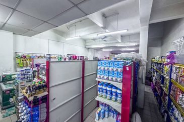 FOR SALE! Groundfloor Shoplot Taman Bahtera, Tanjung Malim SELANGOR