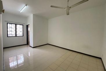 Puri Aiyu Condominium, Seksyen 22, Shah Alam For Sale!