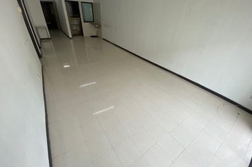 Puri Aiyu Condominium, Seksyen 22, Shah Alam For Sale!