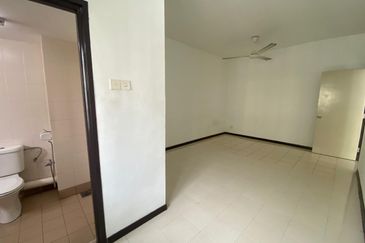 Puri Aiyu Condominium, Seksyen 22, Shah Alam For Sale!