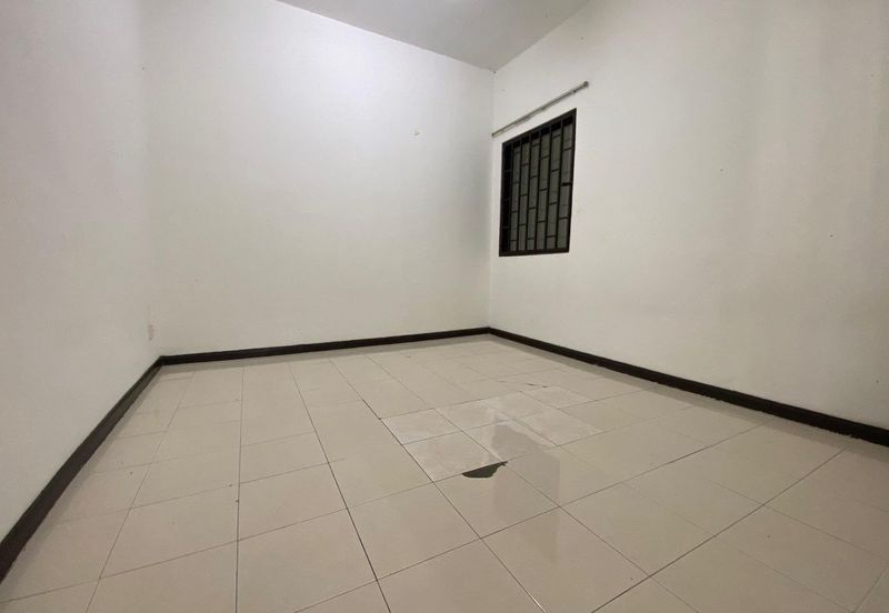 Puri Aiyu Condominium, Seksyen 22, Shah Alam For Sale!