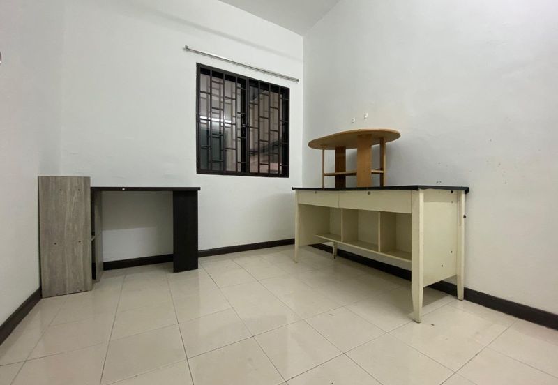 Puri Aiyu Condominium, Seksyen 22, Shah Alam For Sale!