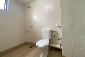 Puri Aiyu Condominium, Seksyen 22, Shah Alam For Sale!