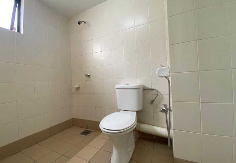 Puri Aiyu Condominium, Seksyen 22, Shah Alam For Sale!