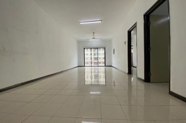 Puri Aiyu Condominium, Seksyen 22, Shah Alam For Sale!