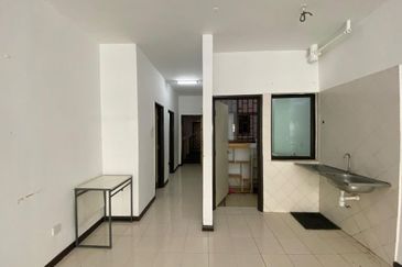 Puri Aiyu Condominium, Seksyen 22, Shah Alam For Sale!