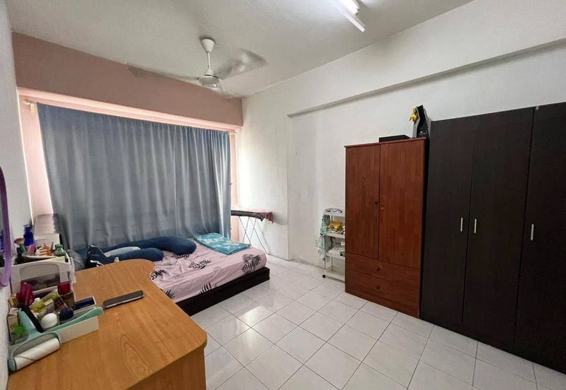 Vista Millennium Condominiums