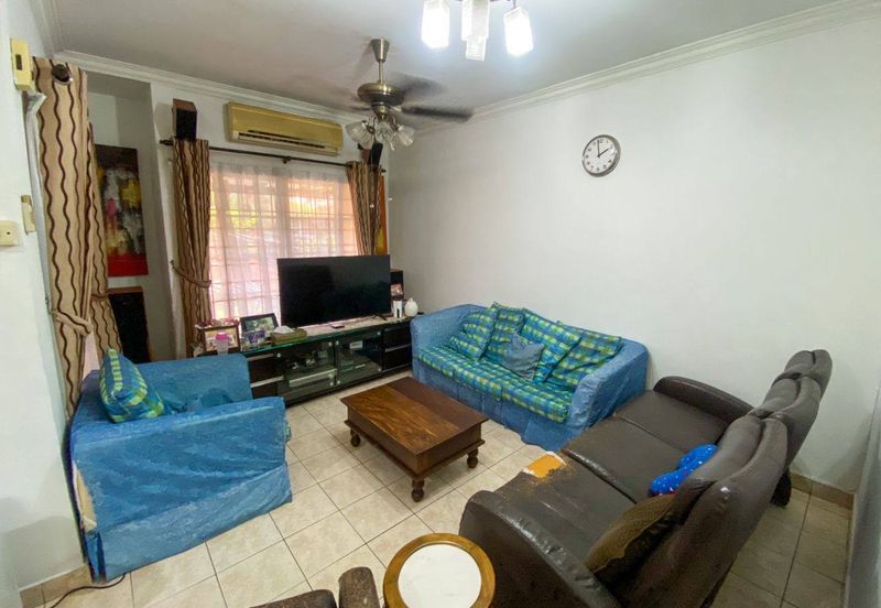 Double Storey Terrace Jalan Serambi, Bukit Jelutong, Shah Alam