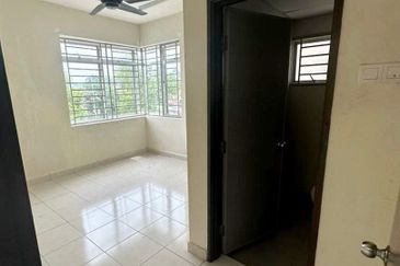 Residensi Warnasari 2