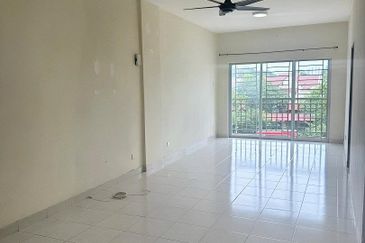 Residensi Warnasari 2