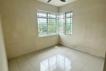 Residensi Warnasari 2