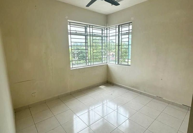 Residensi Warnasari 2