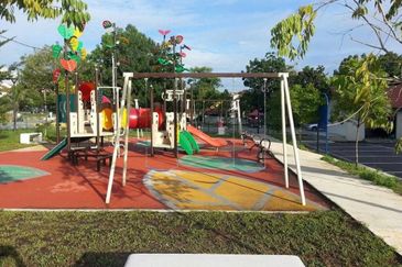 Residensi Warnasari 2