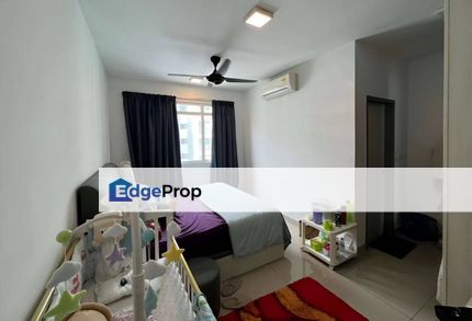 HIGH FLOOR & POOL VIEW V-Residensi 2 Service Apartment @ Seksyen 22, Shah Alam For Sale!, Selangor, Shah Alam