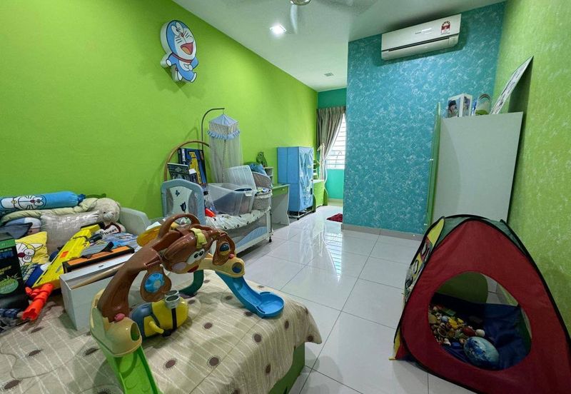 SUPERLINK WITH 24 FT HIGH CEILING 3-Storey Desa Park Serdang @ Bukit Serdang Seri Kembangan FOR SALE!