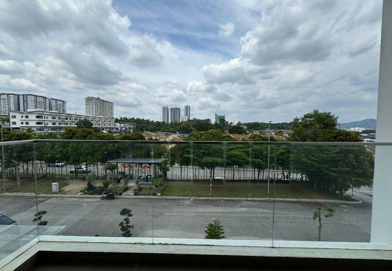 SUPERLINK WITH 24 FT HIGH CEILING 3-Storey Desa Park Serdang @ Bukit Serdang Seri Kembangan FOR SALE!